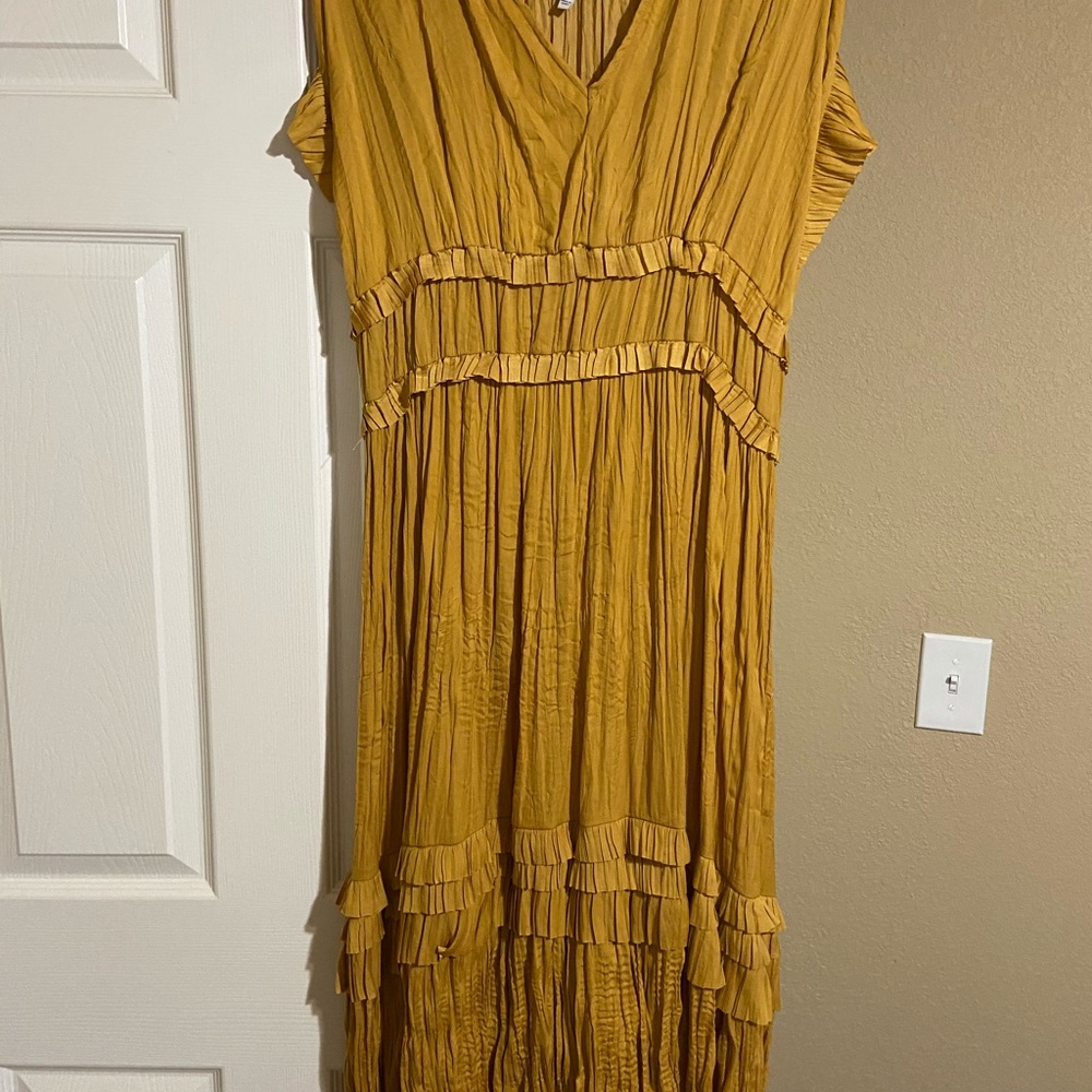 Yellow midi dress